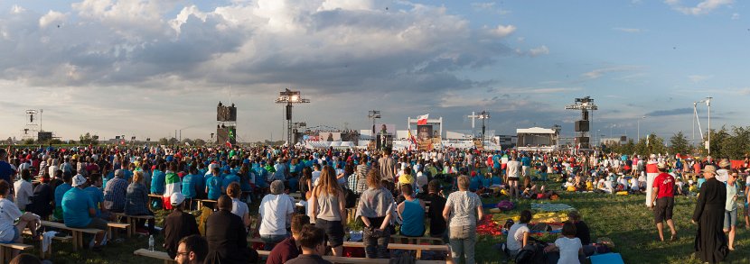 ON-JMJ-IU7S3699-PANO
