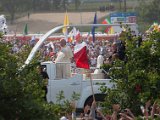 ON-JMJ-ONA33325.jpg
